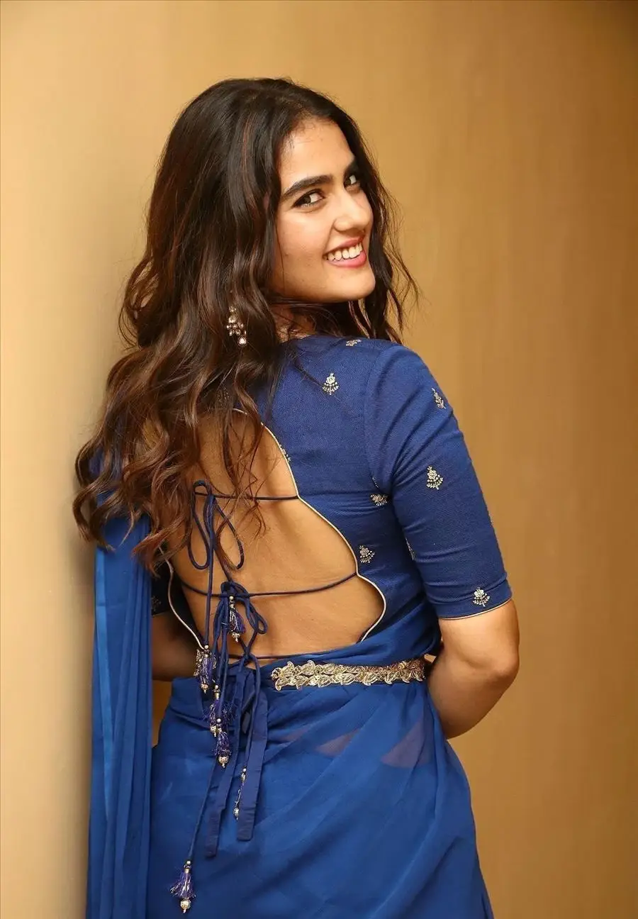 INDIAN ACTRESS KAVYA THAPAR IN BLUE SAREE 2